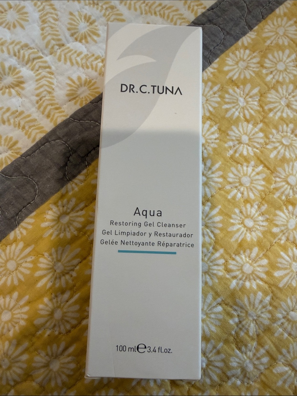 Aqua Restoring Gel Cleanser